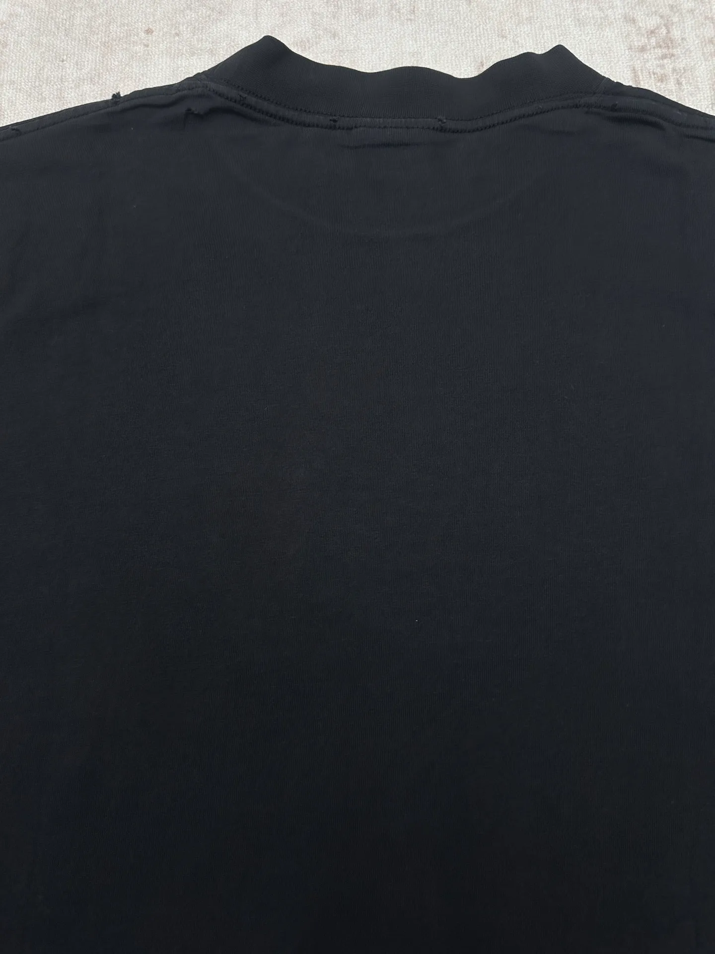 SS 26 Logo T Sizes：S.M.L.XL